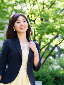 beautiful asian businesswoman in the park